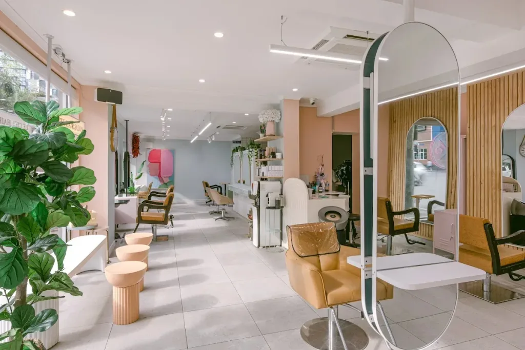 Le Ciel Hair Salon — Hairdresser in Carlton